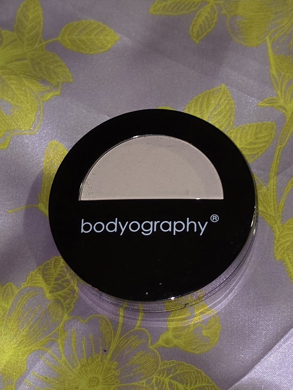 Bodyography Every Finish Powder - Shade 010 Light 0.35oz